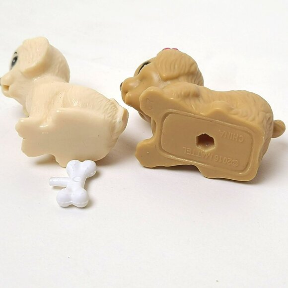 Mattel 2016 Barbie Pet Dog Figure Squirt Toy Golden Retriever Puppy w Bone & Pal - Picture 5 of 7